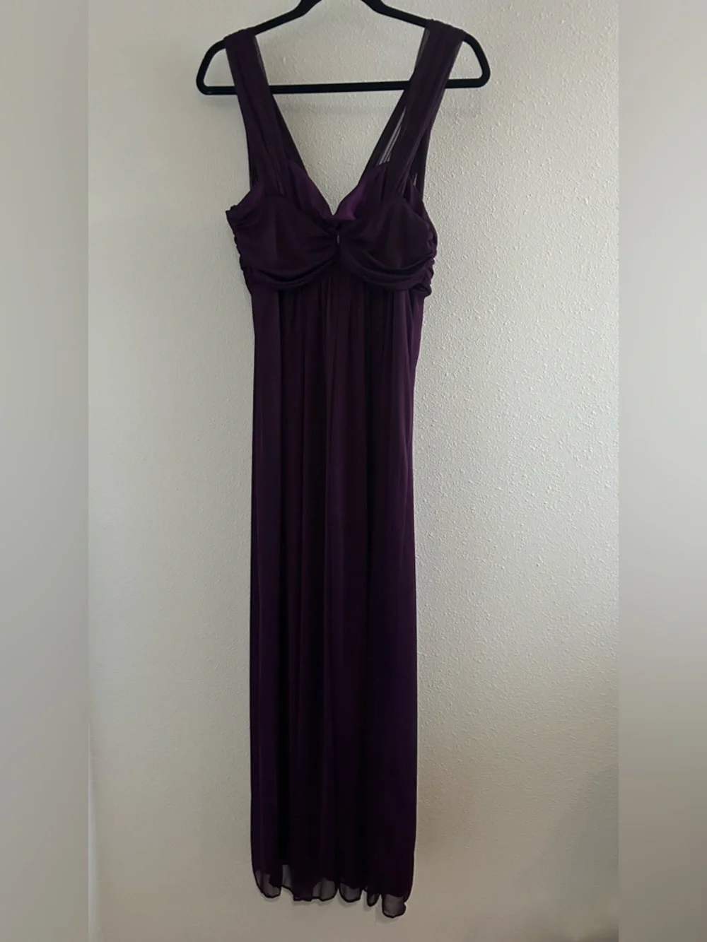 Juno Plum V-Neck Maxi Dress with Empire Waist - Picture 3 of 5